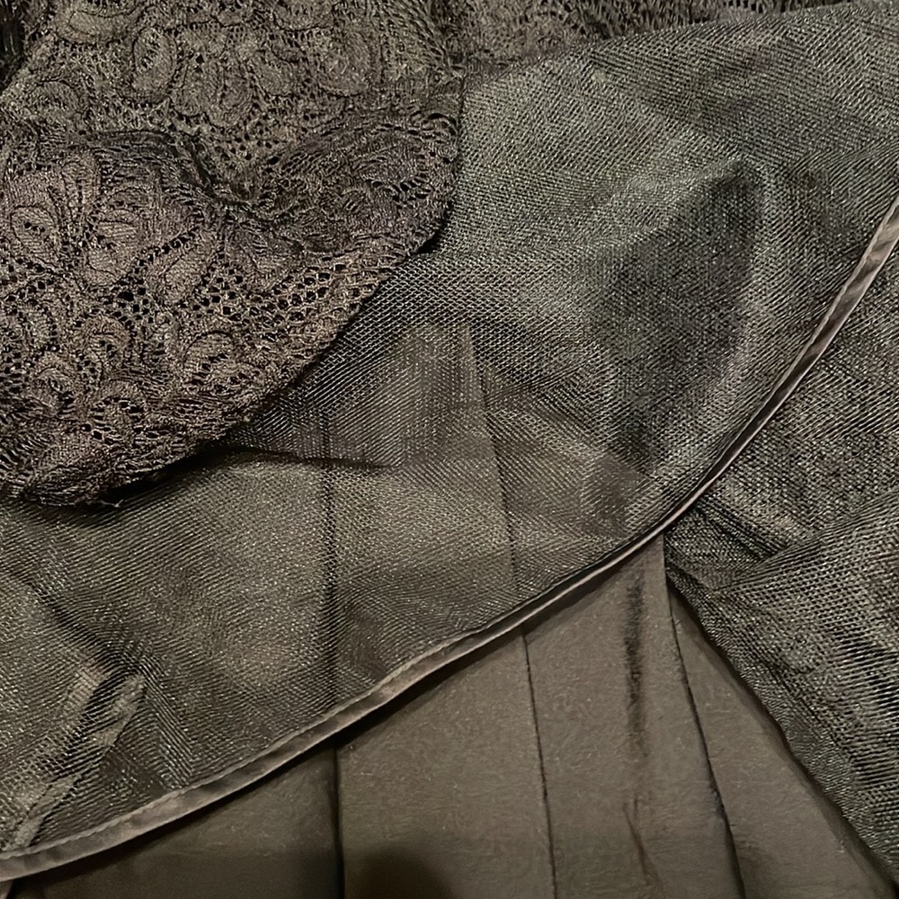 NWT Bebe Dress - Picture 7 of 8